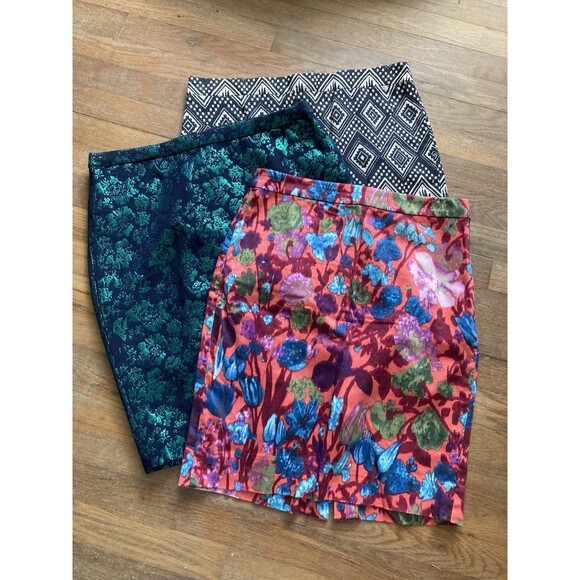 J. Crew Bundle of 3 Pencil Skirts Size 8 Women’s Pattern Floral - Picture 1 of 13